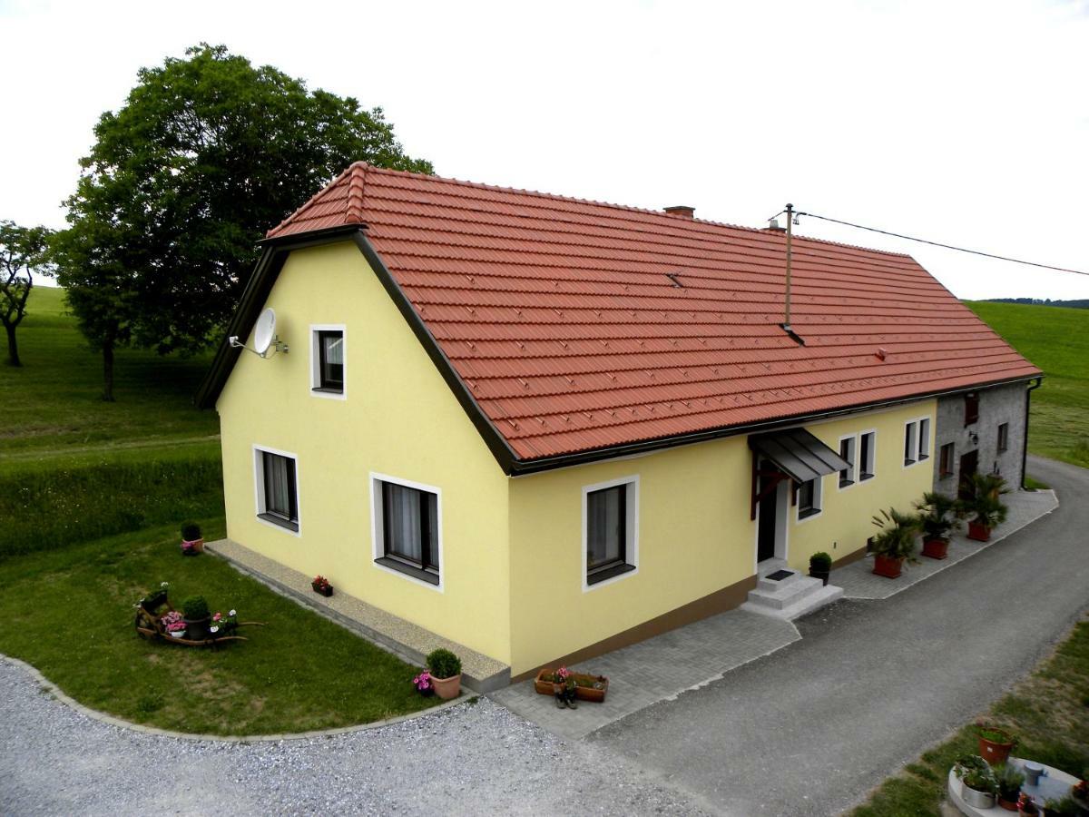 Gaestehaus Zur Alten Buche Eisengraberamt Esterno foto